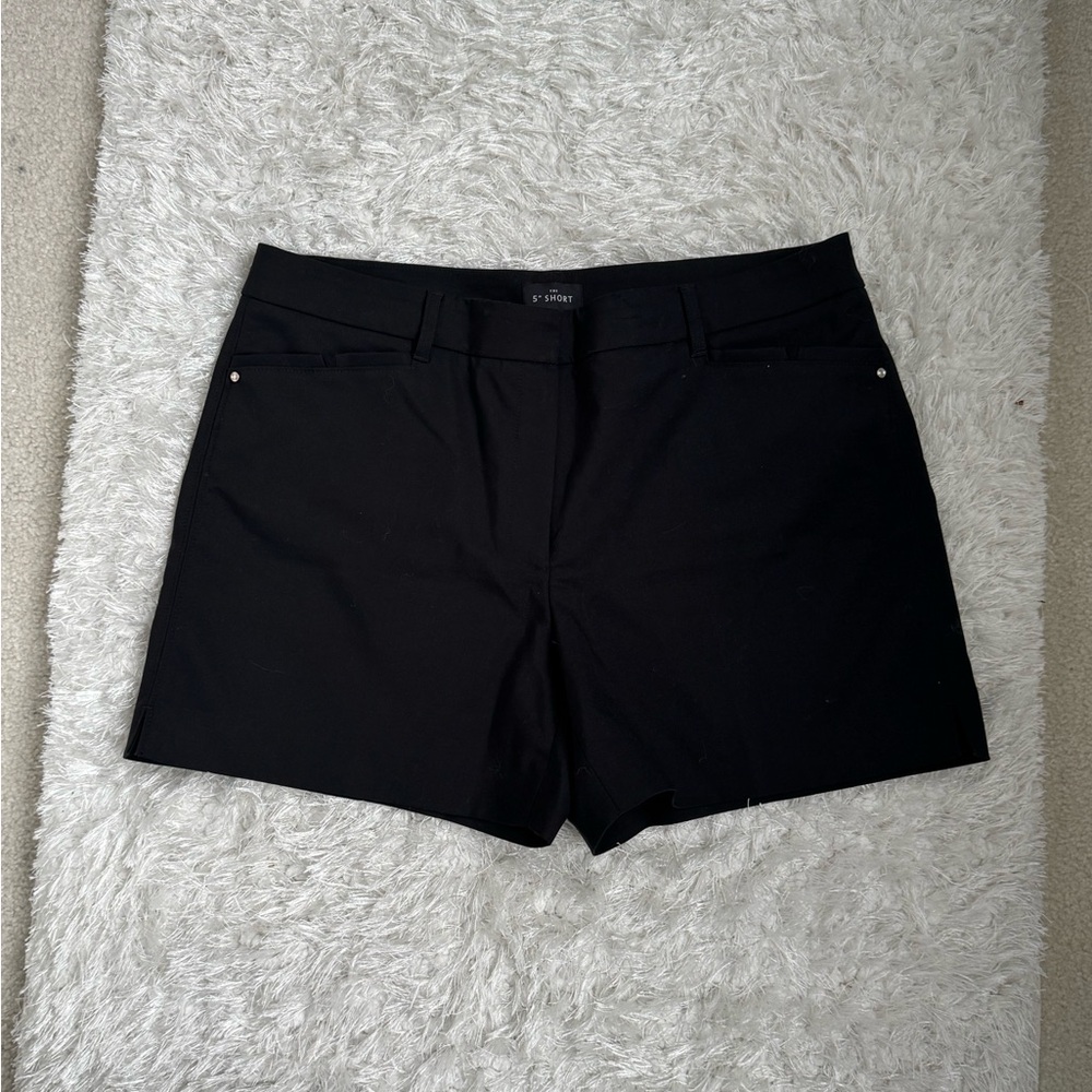 White House black market 5 inch  Women's Black Shorts Size 12 - Picture 3 of 10